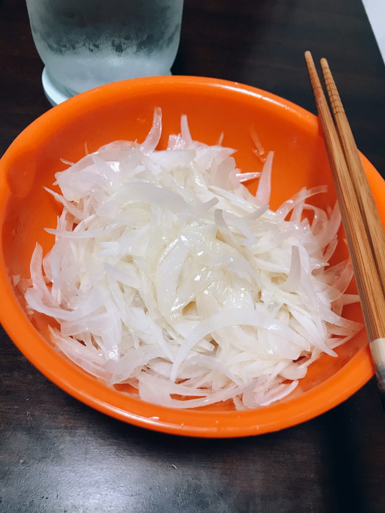新玉ねぎのスライス
